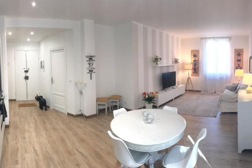 Pisi Home, 2 Min Dalla Spiaggia E Dall' Ospedale Gaslini Генуа Екстериор снимка